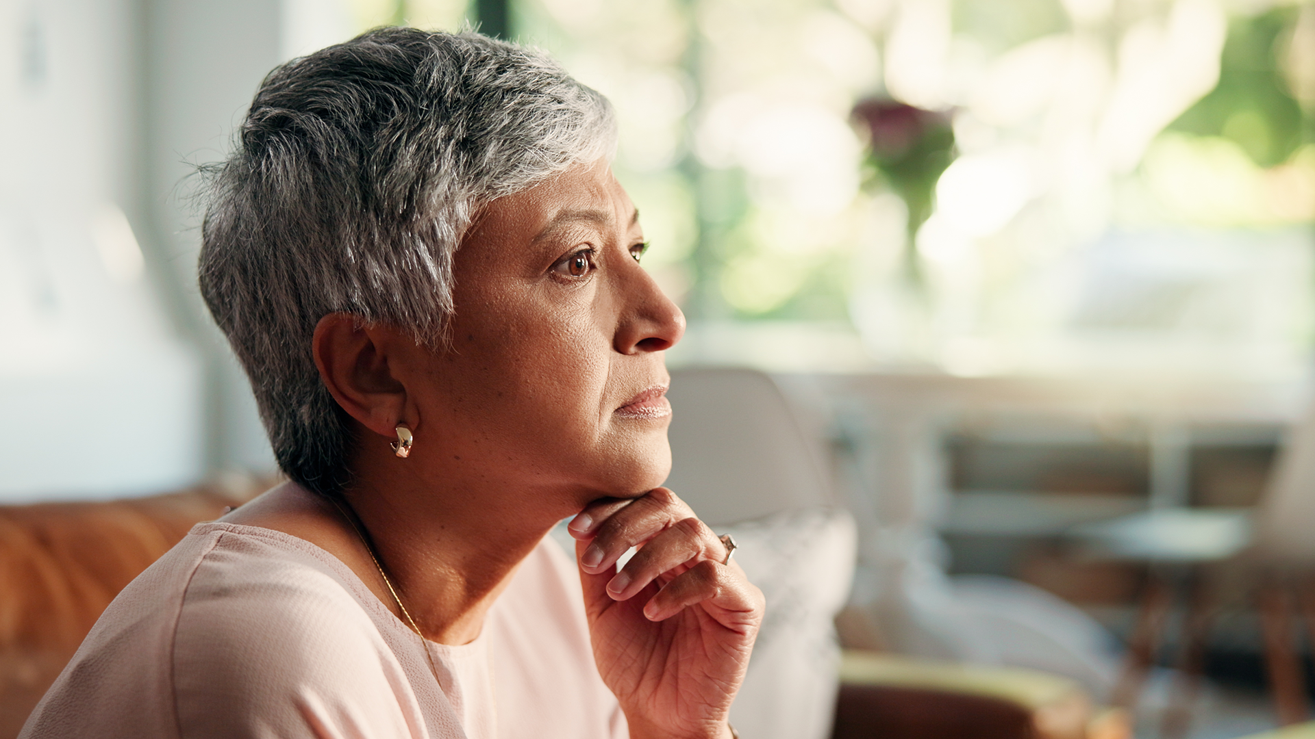 Pesquisadores da Mayo Clinic associam proteína relacionada ao Parkinson à progressão mais rápida do Alzheimer em mulheres featured image