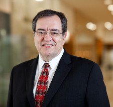 Dr. Robert Diasio, director del Centro Oncológico