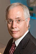 Dr. Robert Foote, oncólogo radioterapeuta