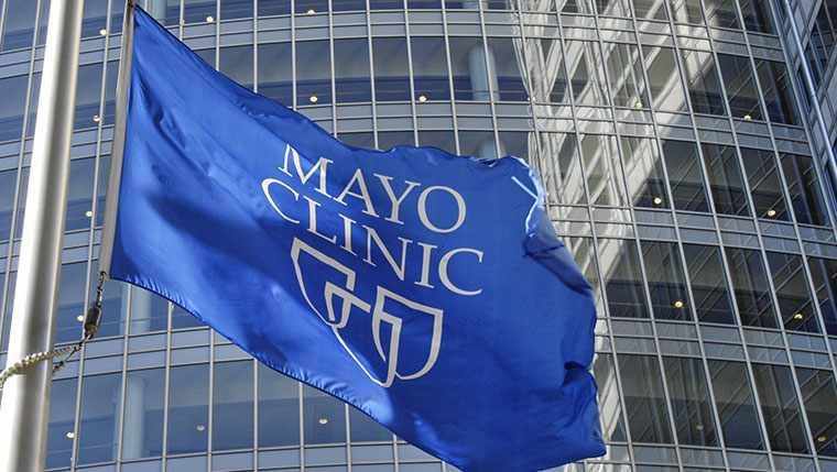 Gonda Building with Mayo Clinic Flag