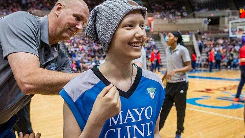 patient Sara Carriere at Minnesota Lynx game