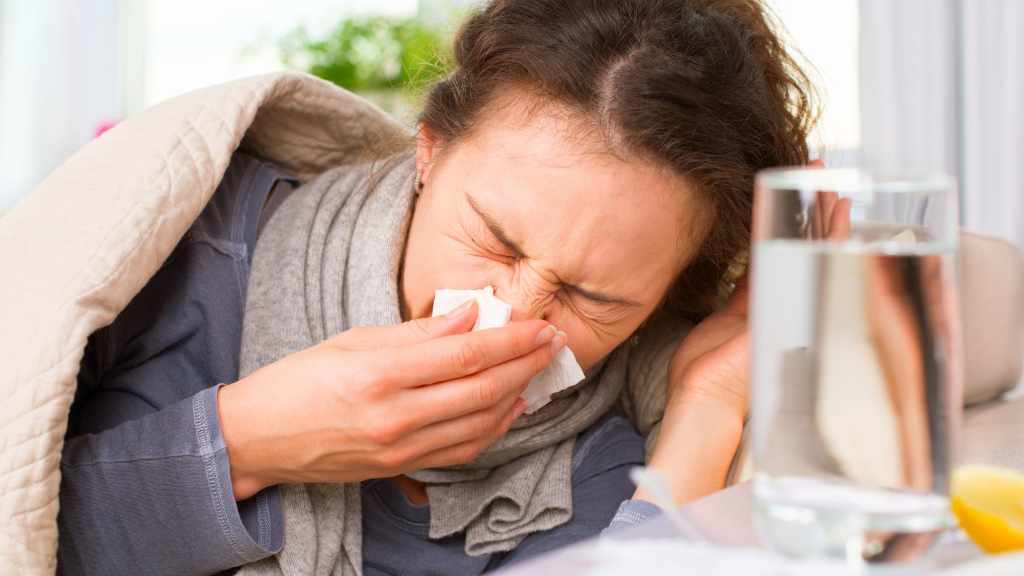 Mayo Clinic Minute Is It a Cold or Allergies? Mayo Clinic News Network