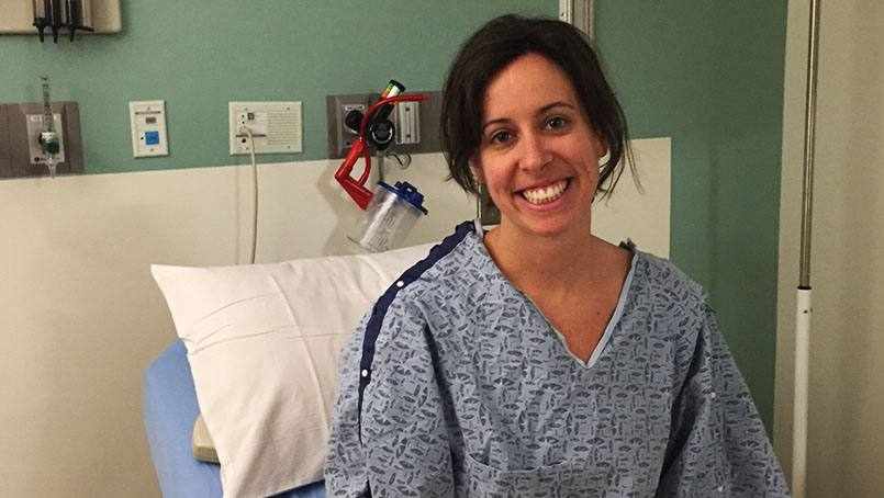 kidney transplant donor Kate Burris in hospital bed