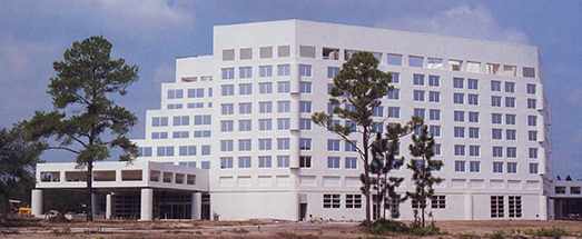 a 1986 photograph of Mayo Clinic's campus in Jacksonville, Florida