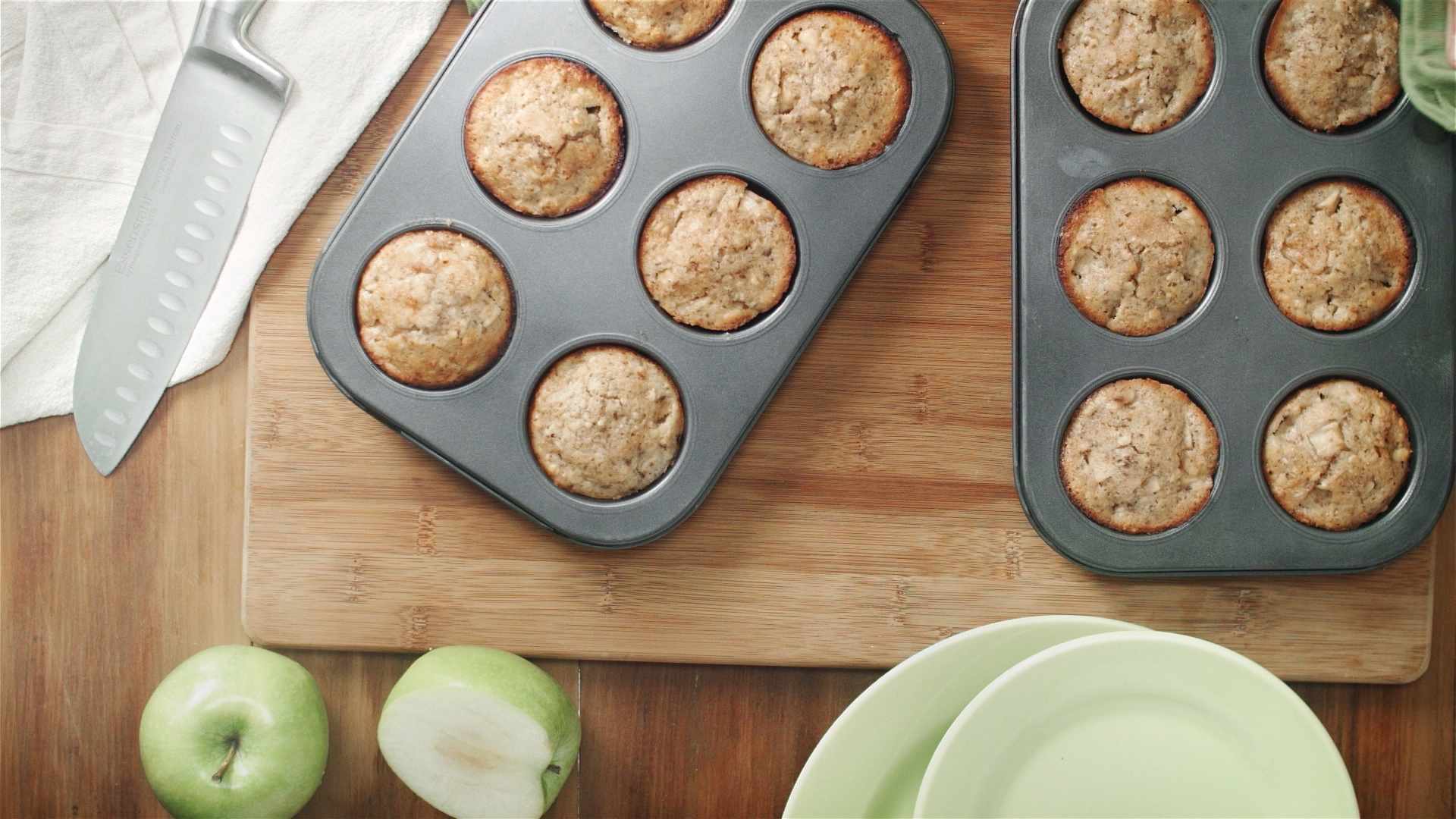 apple cinnamon muffin1-16-x-9
