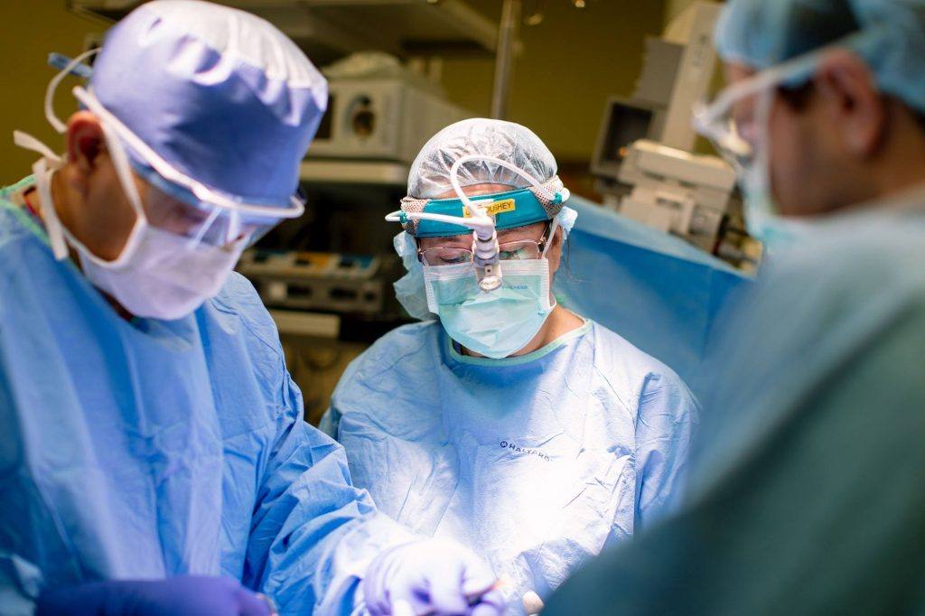 Mayo Clinic breast surgeons operating