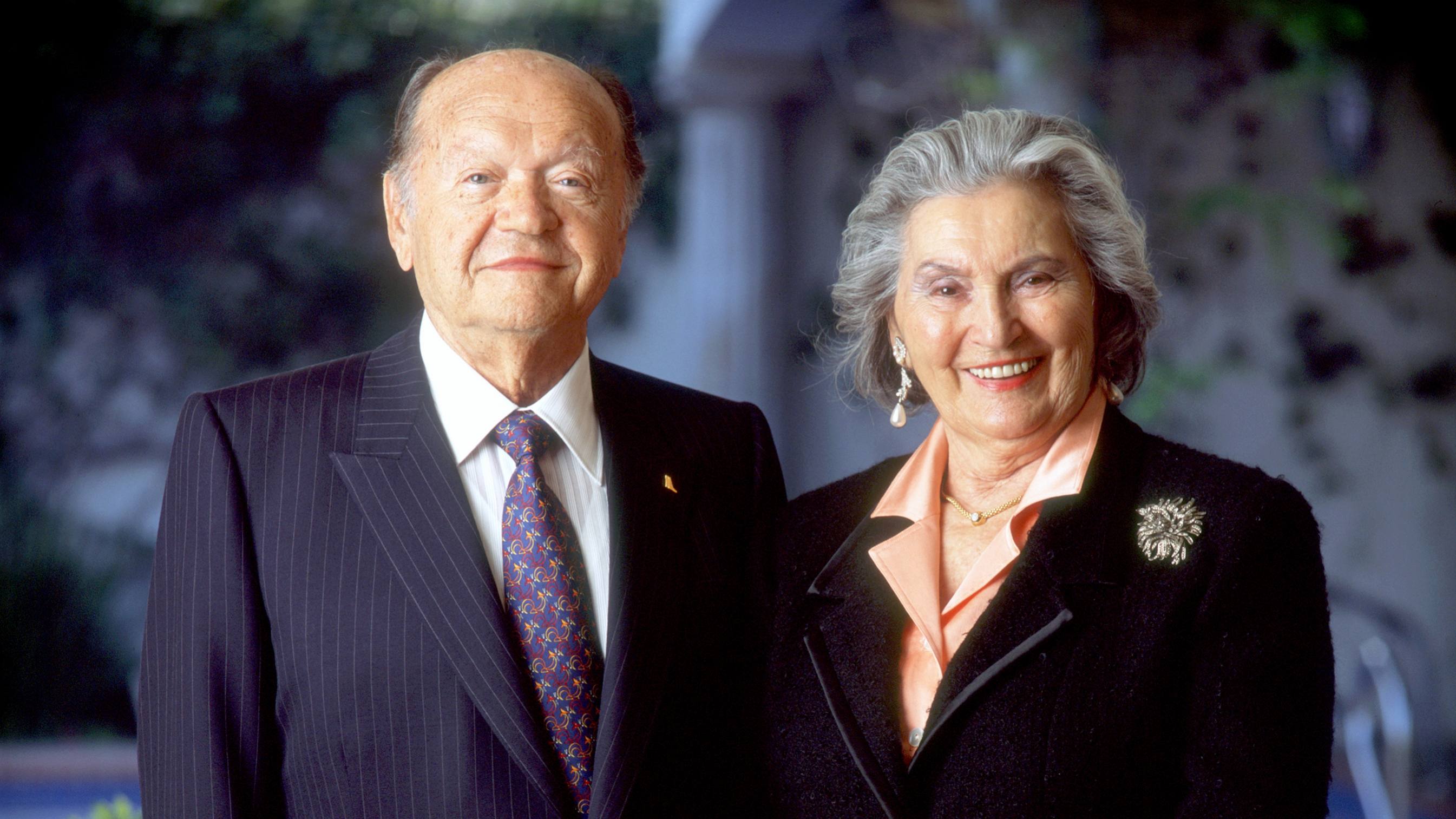 Mr. and Mrs. Leslie Gonda smiling in formal portrait
