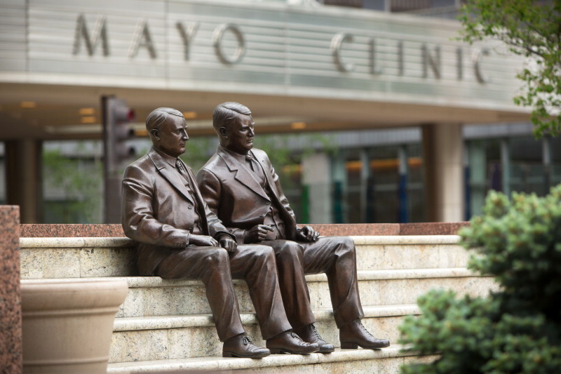 statues of Drs. Will and Charlie Mayo outside the entrance to the Mayo Clinic Gonda building