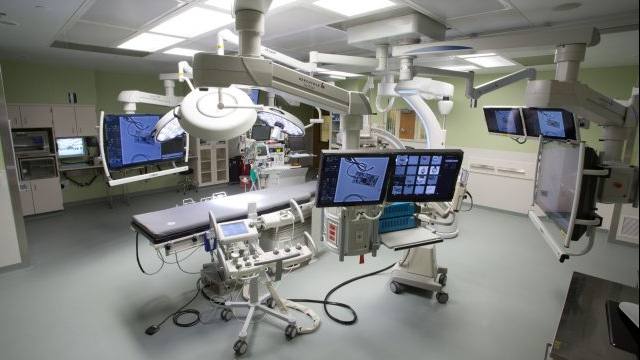 wide shot of a Mayo Clinic operating room