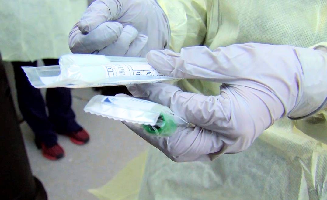 Mayo Clinic offers prescreened patients drivethrough specimen