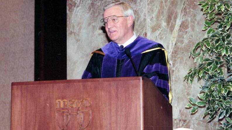 Former Vice President Walter Mondale address Mayo Clinic Board of Trustees