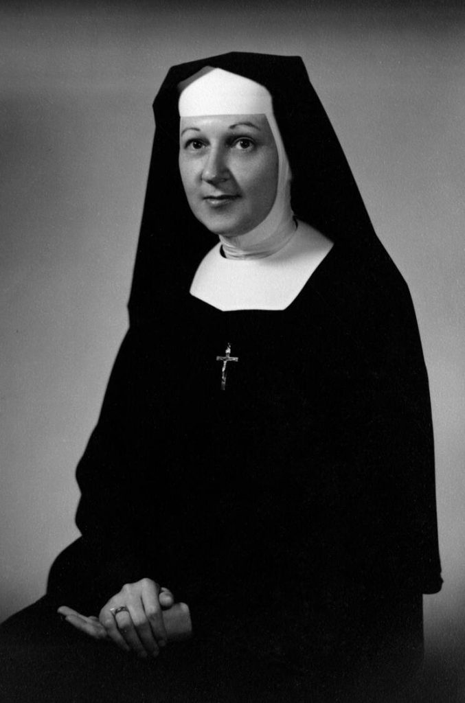 Sister Lauren 1956 Mayo Clinic employee photograph