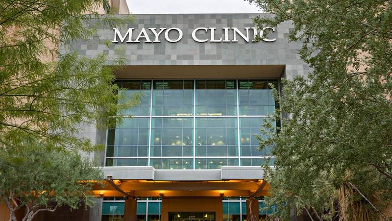 photo of entrance of Mayo Clinic building, trees near entrance, Rochester MN