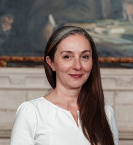 Portrait of Dr. Gelareh Zadeh