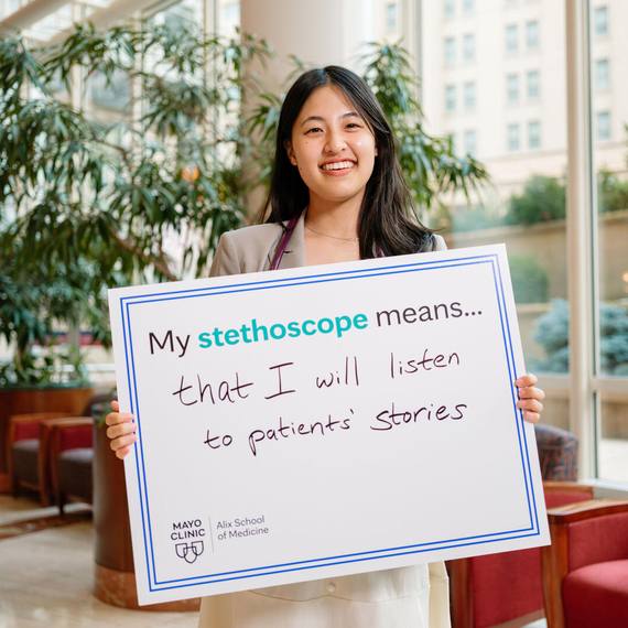 Mayo Clinic Alix School of Medicine students participate in Stethoscope Ceremony: A promise of compassion, service and lifelong learning featured image