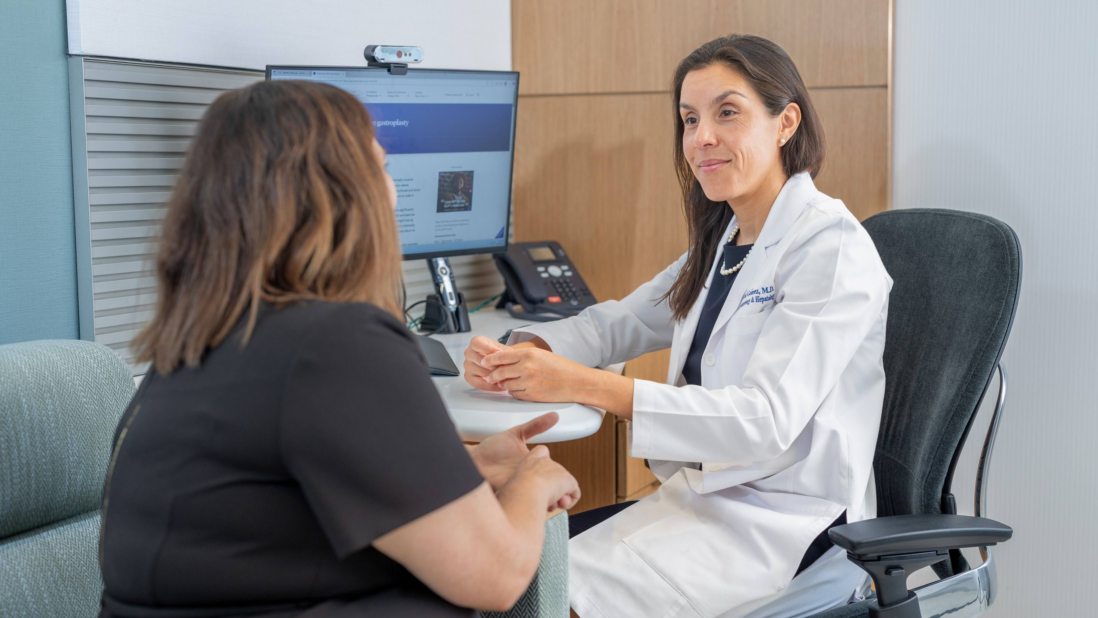 Mayo Clinic study finds bariatric surgery associated with greater long-term heart risk reduction than weight-loss medications  featured image