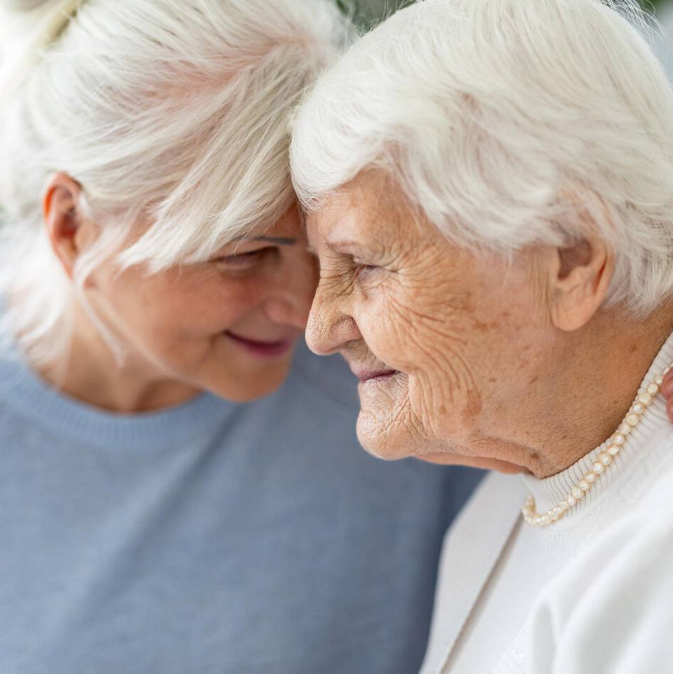 At what age does Alzheimer’s disease begin? Mayo Clinic study points to changes decades before symptoms featured image