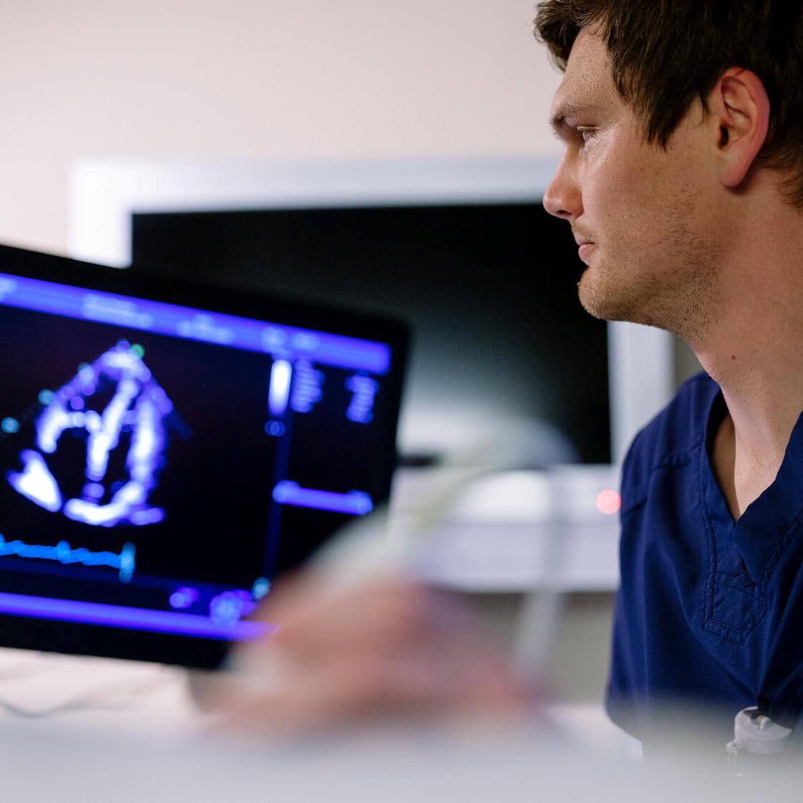 AI-assisted approach helps novice users capture heart ultrasound images, identify aortic stenosis  featured image
