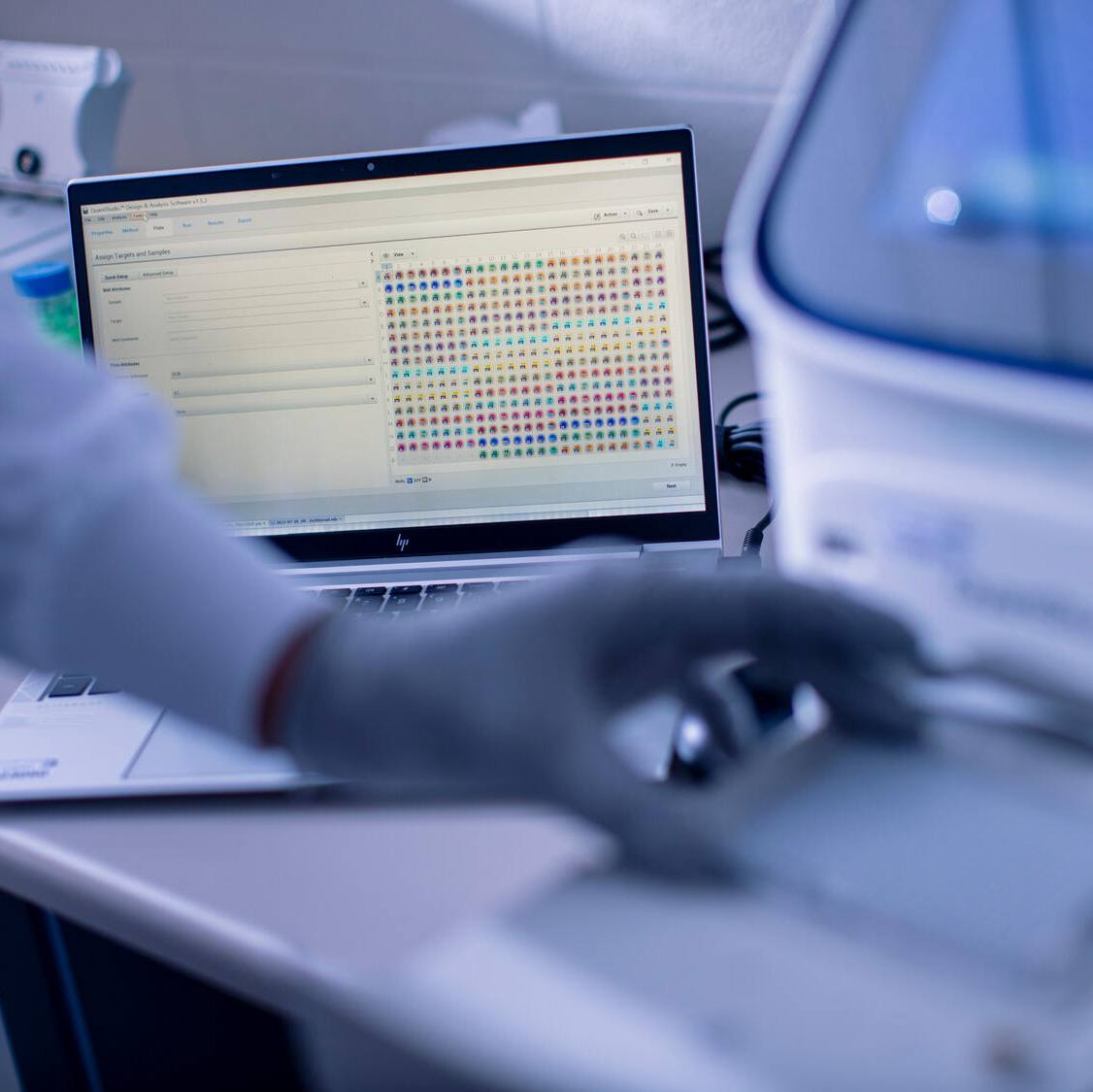 Mayo Clinic researchers find a way to reprogram immune cells and boost chemotherapy response in glioblastoma featured image