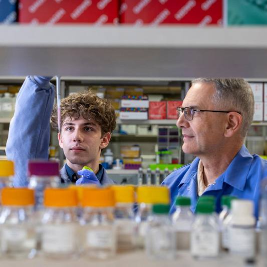 High school student’s AI-powered cancer research leads to discovery at Mayo Clinic  featured image