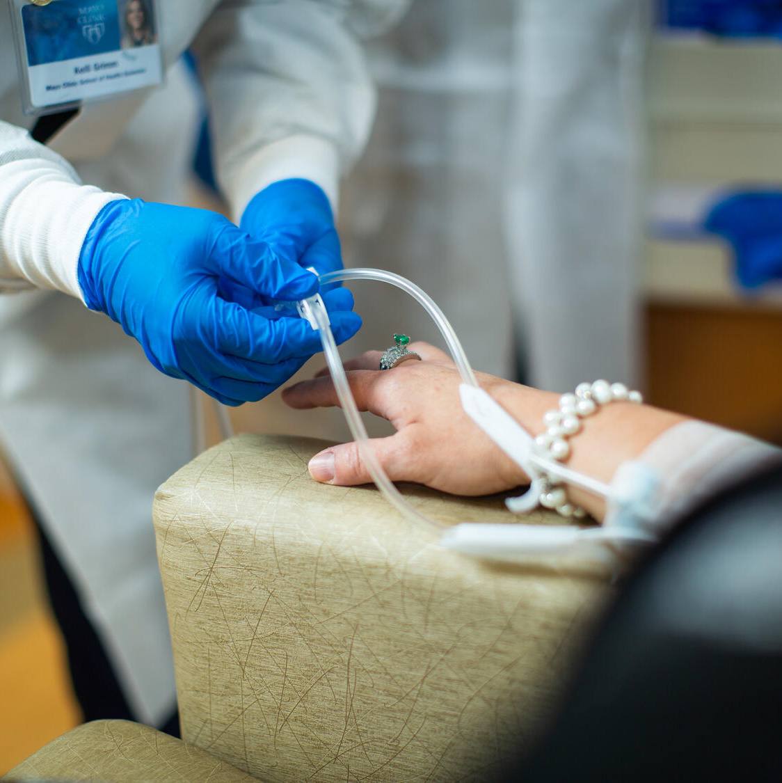 FDA approves immunotherapy regimen studied by Mayo Clinic for stage 3 colon cancer featured image