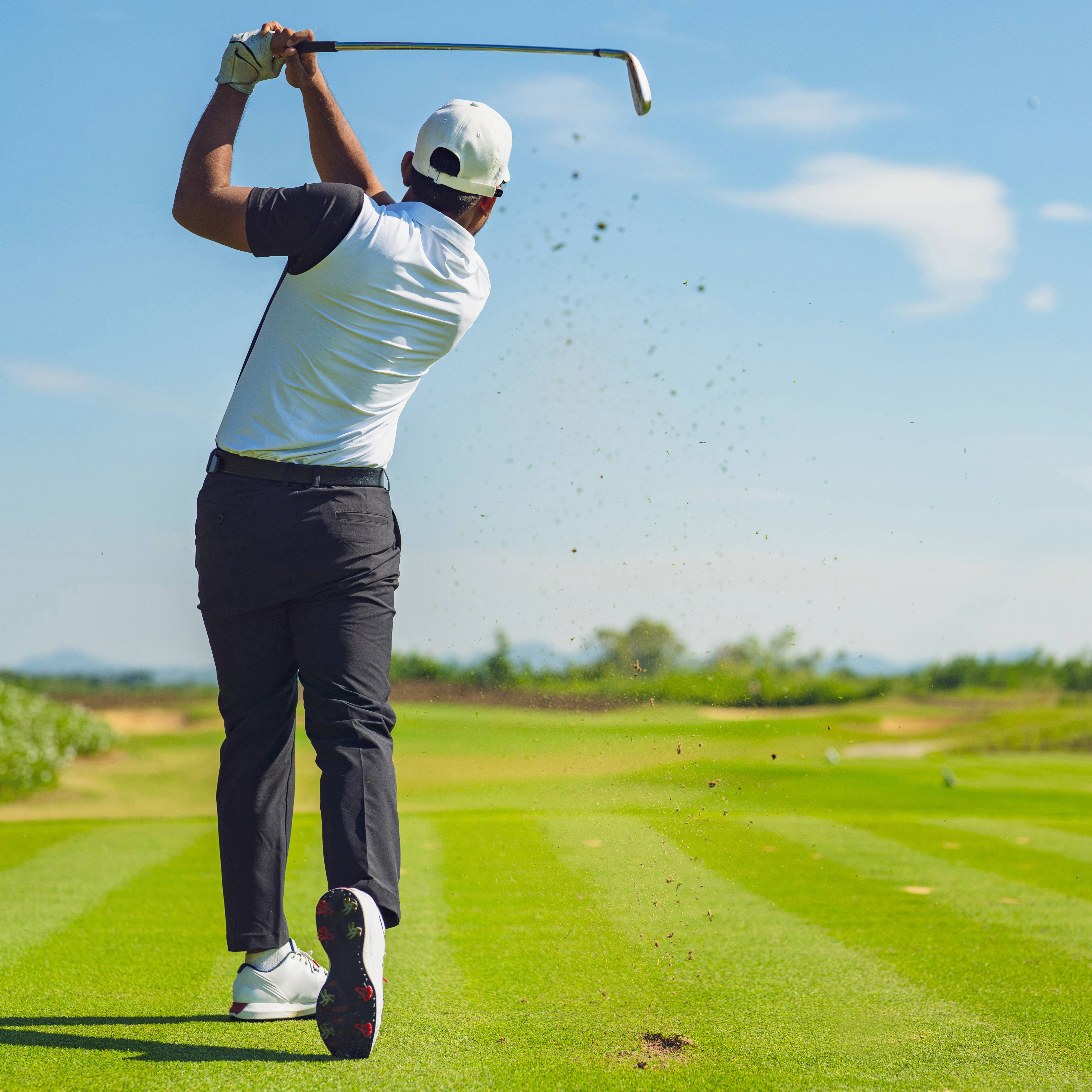 Un buen swing para una buena salud: Consejos para prevenir lesiones en el golf featured image